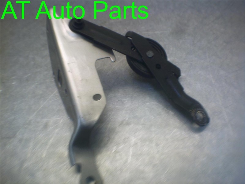 2002 CADILLAC ESCALADE PASSENGER HOOD HINGE OEM 118.GM6C02