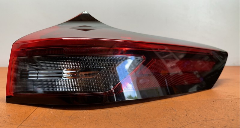 220-23789 | 21 - 23 Nissan Rogue Rear Right Passenger Outer Tail Light LED RH