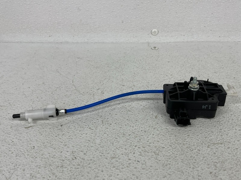 ⭐09-13 LEXUS IS250 IS350 FUEL FLAP RELEASE MECHANISM LOCK ELECTRIC OEM LOT2324