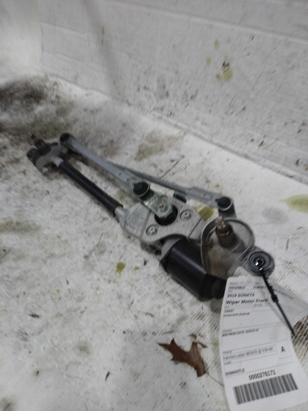 2019 Hyundai Sonata Wiper Motor OEM 98110C1050 Black 77K Miles
