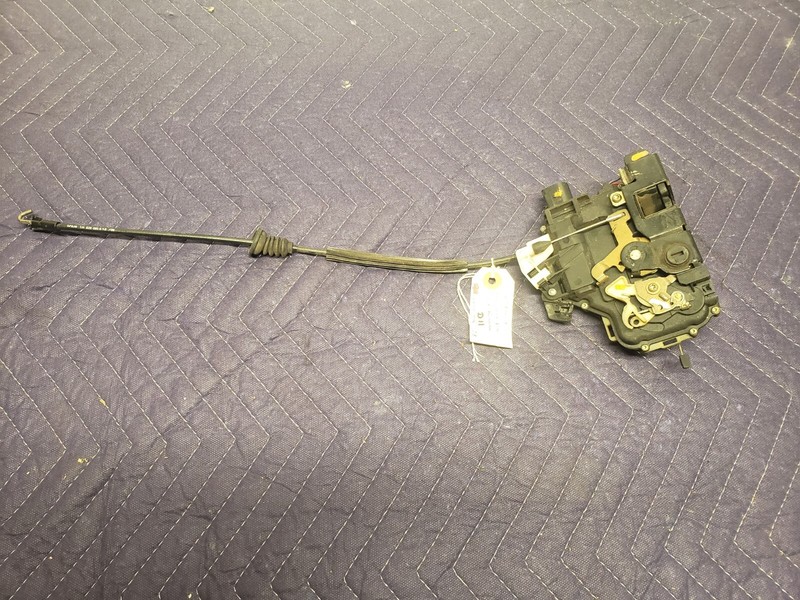 1999 2000 2001 PASSAT LEFT DRIVER REAR DOOR POWER LOCK ACTUATOR LATCH WAGON OEM