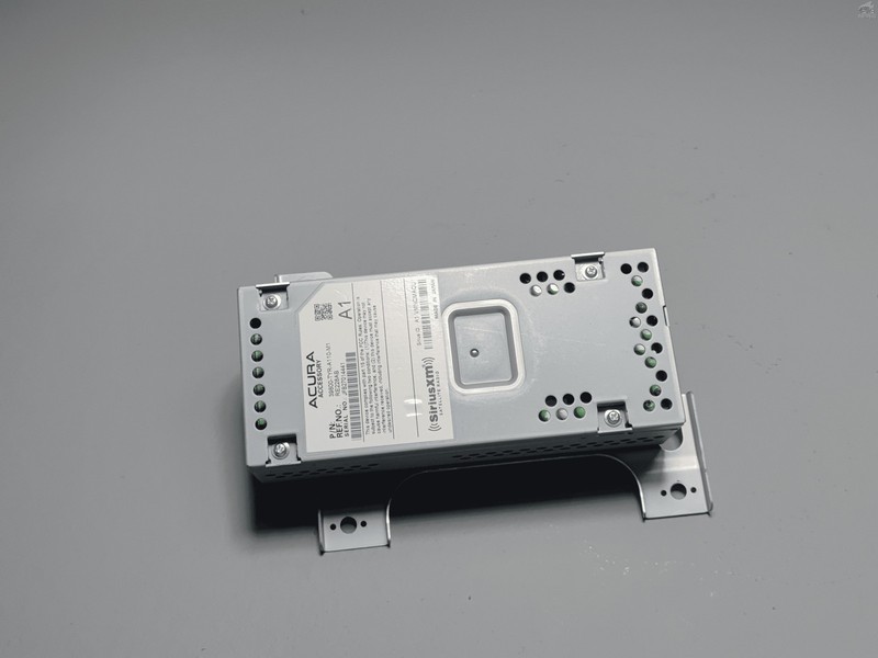 2018-2020 Acura MDX Radio Receiver Tuner Control Module Unit OEM
