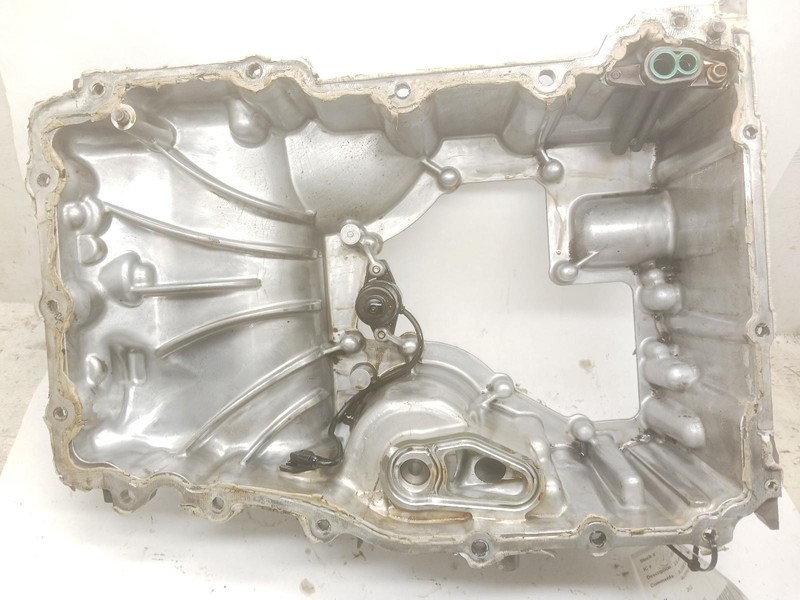 17-'22 GMC ACADIA upper Oil Pan 3.6L w/standard cooling OEM 6 Month Wnty!