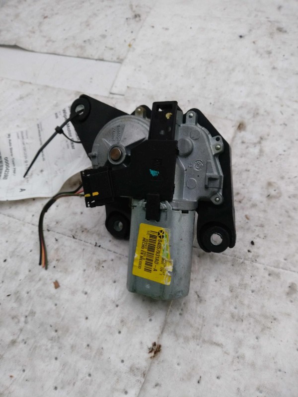 Used Back Glass Wiper Motor fits: 2009 Chrysler Pt cruiserGrade A