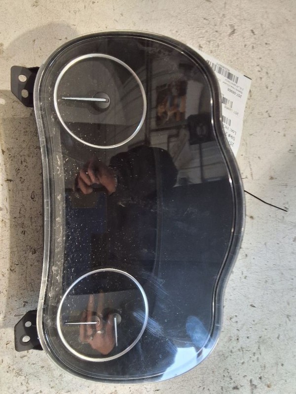 Speedometer Cluster MPH ID 23347235 Fits 16 ENVISION 3383073