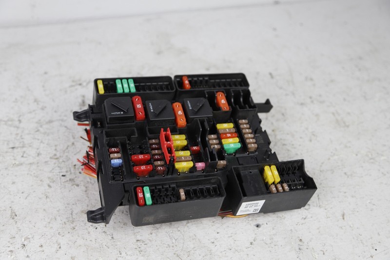 2016-2019 BMW X1 F48 F56 RIGHT DASH FUSE BOX TERMINAL BOX 9270356 OEM