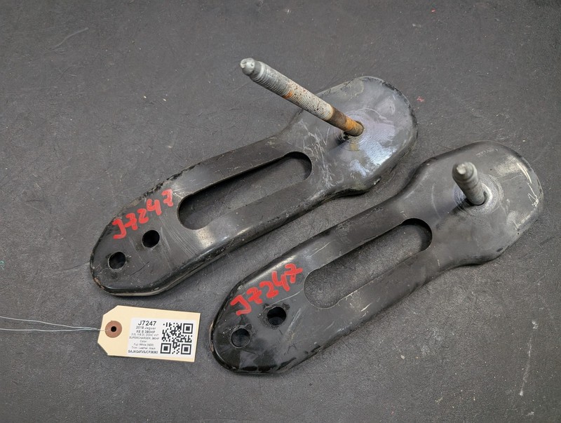 2PC Rear Crossmember Rearward Brackets Set 2018 Jaguar XE S GX73-5C365-BD 2019