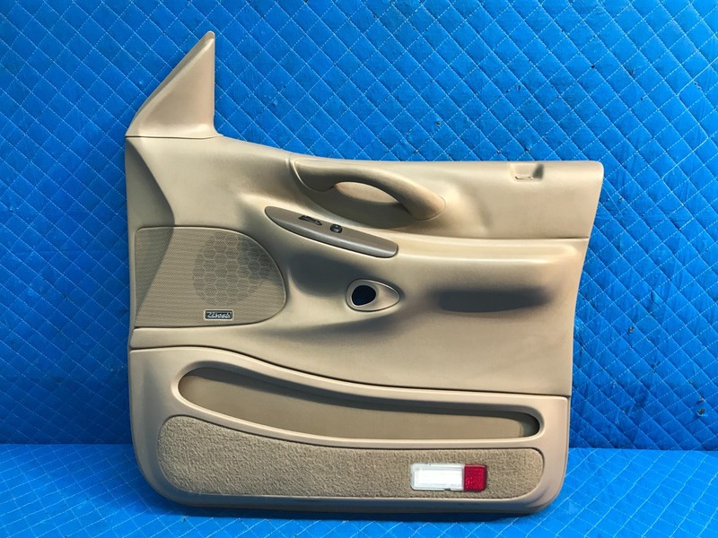 97-01 Ford Expedition Door Panel Front Right RH Passenger Side Interior Beige