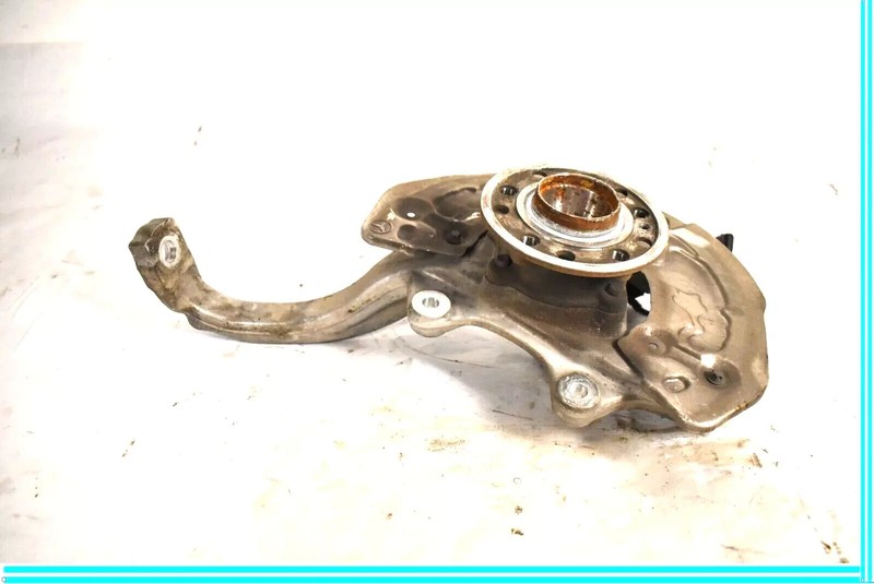 15-20 Mercedes C300 Front Right Side Wheel Spindle Knuckle Hub Bearing OEM