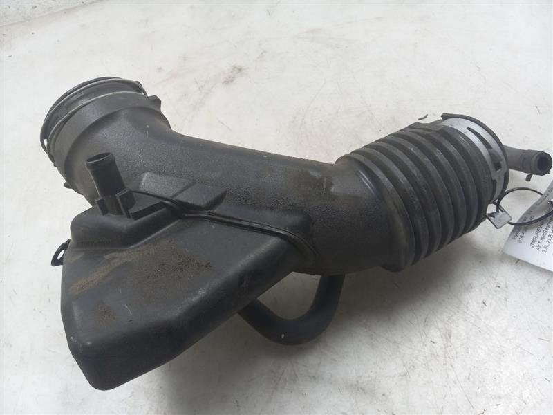 17 TOYOTA RAV 4 XLE HYBRID AIR TUBE RESONATOR