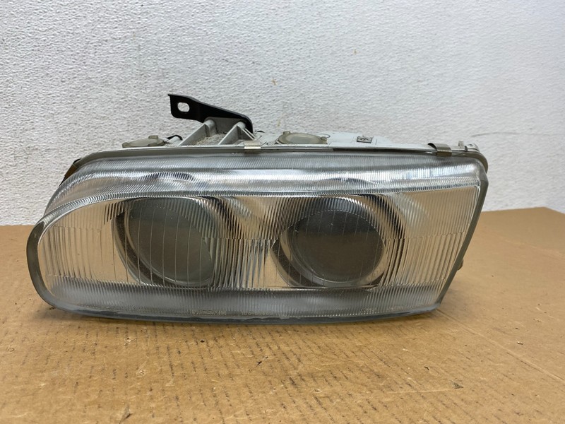 1993 to 1994 Infiniti J30 Left Driver LH Side Halogen Headlight OEM AD9196 DG
