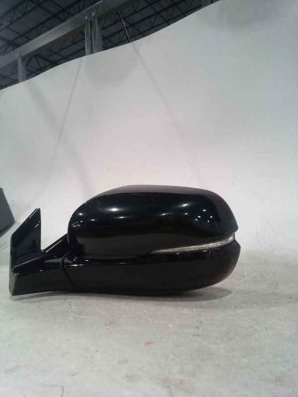 Used Left Door Mirror fits: 2016 Honda Pilot power US market painted w/o turn si