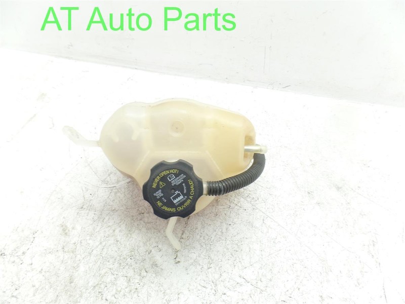 2005-2007 JEEP LIBERTY 3.7L COOLANT RESERVOIR TANK OEM 52079788AD