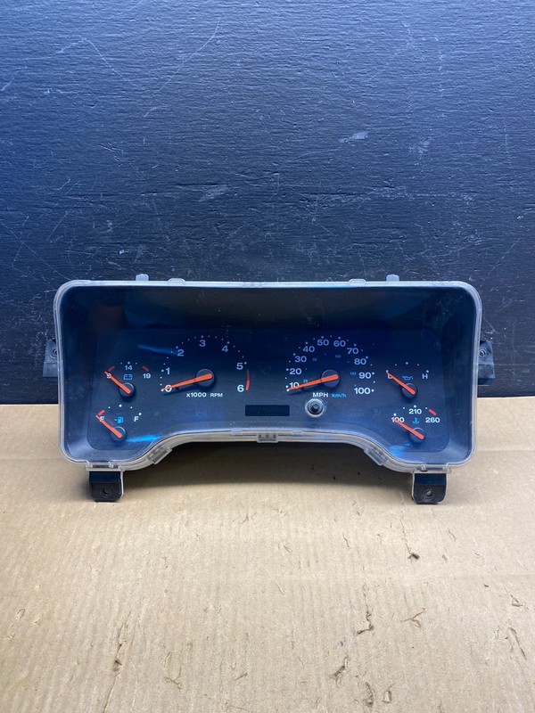 2003 to 2006 Jeep Wrangler Speedometer Cluster OEM AD1636 DG