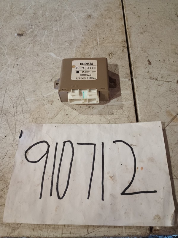 2004 - 2009 CADILLAC SRX PASSENGER RIGHT SEAT HEAT CONTROL MODULE 10399538