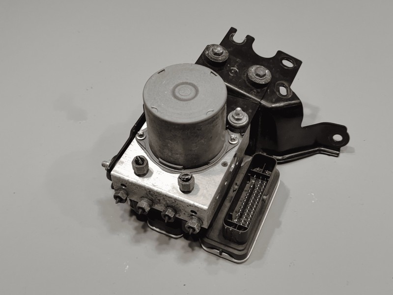 2021-2023 NISSAN ROGUE S 2.5L AWD ABS ANTI LOCK BRAKE PUMP CONTROL MODULE OEM