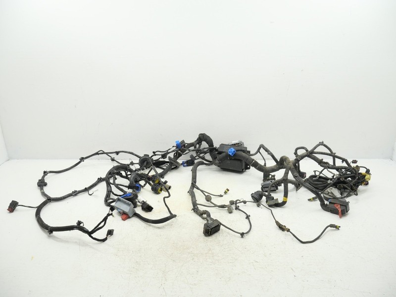 2015-2017 Ram ProMaster City Engine Bay Wiring Harness Fuse Box Loom 52027499