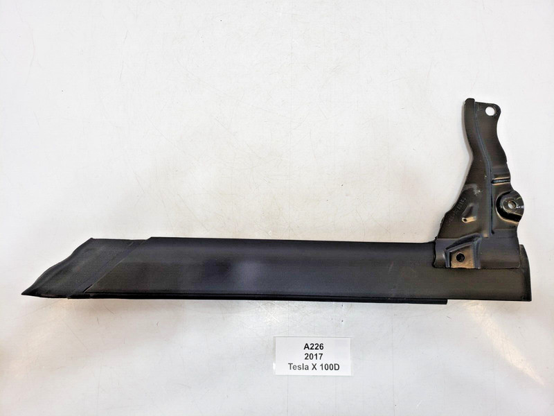 ✅ 16-23 OEM Tesla Model X Front Left Driver Side Quarter Vent Door Window Trim