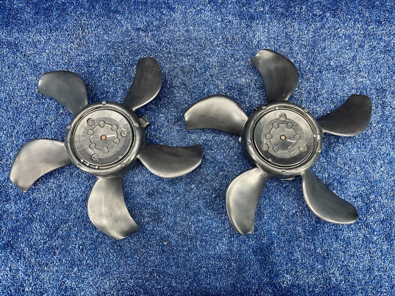 2014-18 GMC Sierra 1500 Radiator Cooling Fan Motor Assembly SET OEM 3137234007