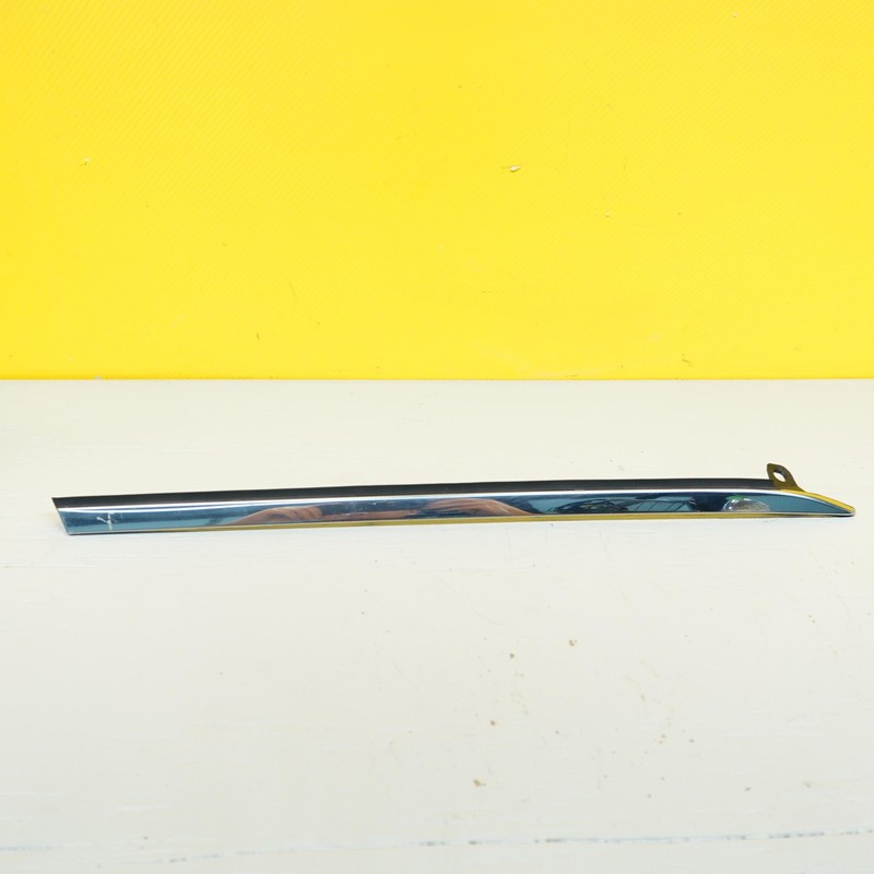 2024-2025 NISSAN ROGUE REAR LEFT QUARTER PANEL UPPER MOLDING OEM 768A5-6RA0A