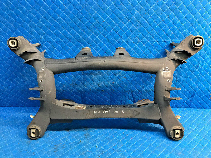 12-18 BMW F30 320i Rear Crossmember Subframe Sub Frame Cross Member