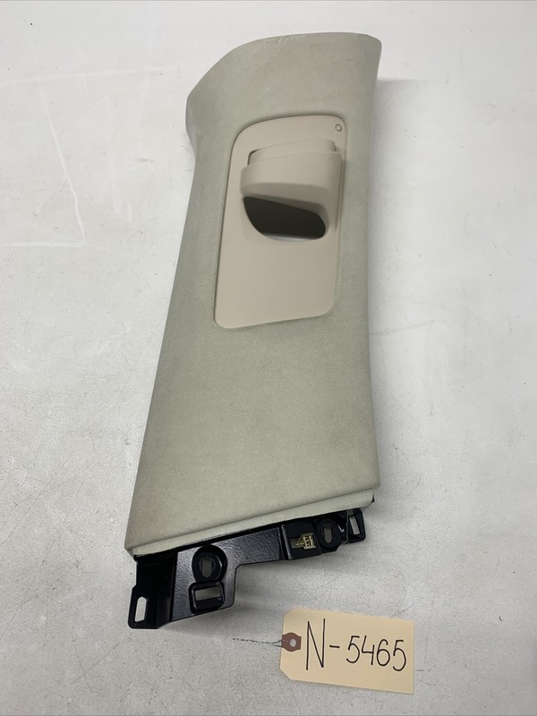 2015-20 Tesla Model X Upper Passenger Side RH B-Pillar Trim Cover Right 5465 U6