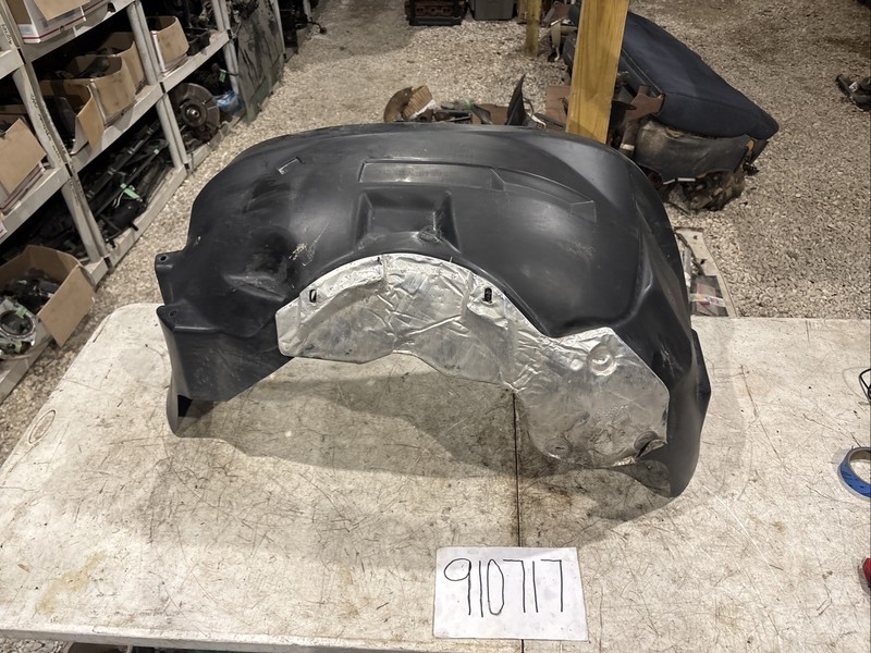 1997-2004 Dodge Dakota 1998-2003 Durango Front RightFender Liner 55256848AE