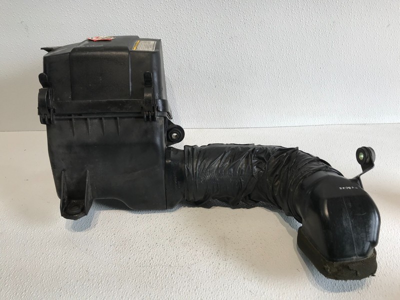 04-09 Kia Amanti Air Filter Box Intake Tube Hose Assembly OEM 28210-3F110