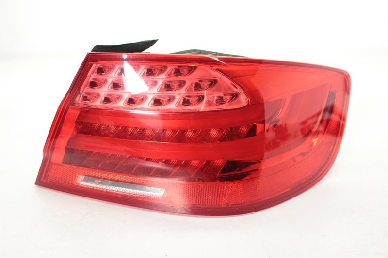 11-13 BMW M3 4.0L Passenger Right Rear Tail Light Assembly 63217251960