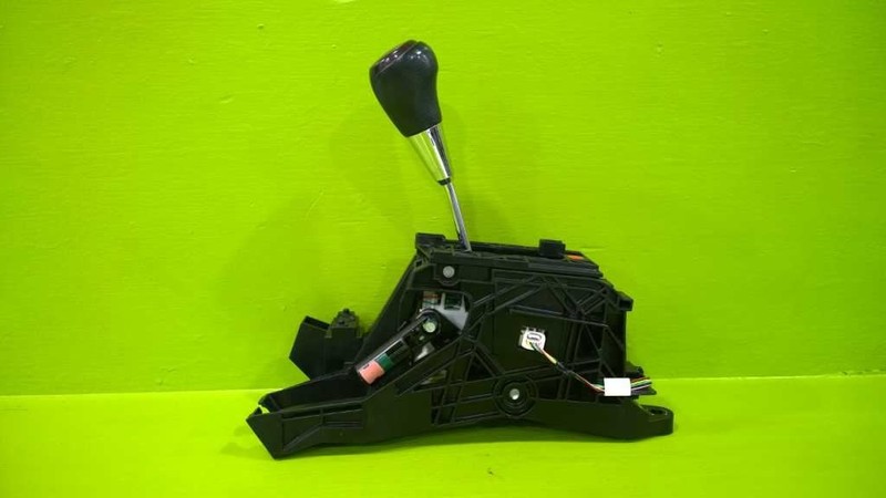 12 13 14 15 TOYOTA CAMRY FLOOR GEAR SHIFT SHIFTER ASSEMBLY OEM 2686-36