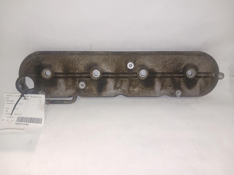 18 CHEVROLET SILVERADO 3500 6.0L right passenger side Valve Cover OEM