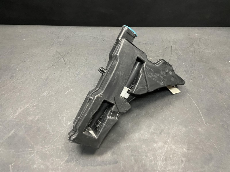 Windshield Washer Reservoir 2019 Audi S5 Coupe 8W6955453E 2018 2020 2021 -2023