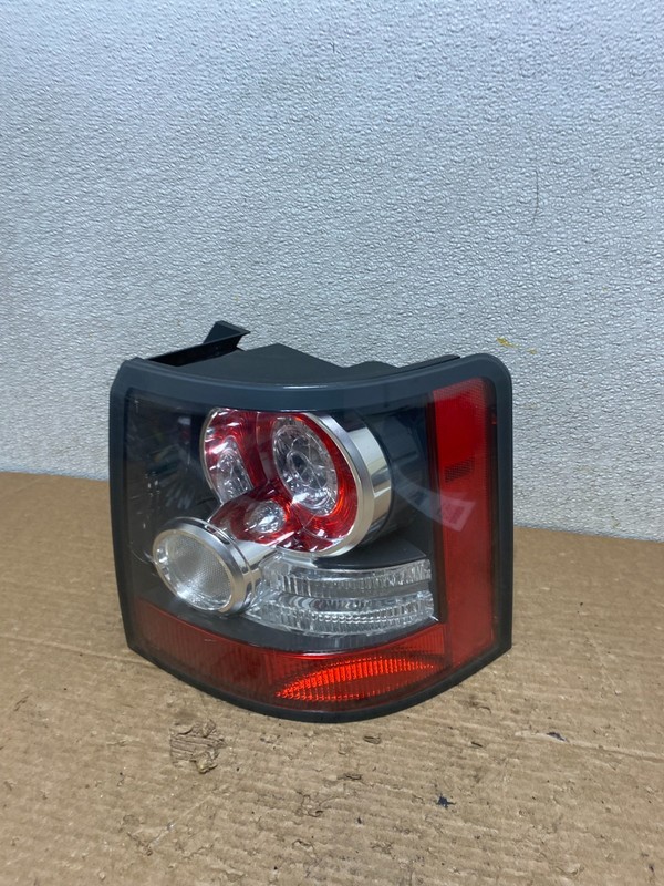 2010 - 2011 Land Rover Range Rover Sport Right Passenger Tail Light Oem Z3140 DW