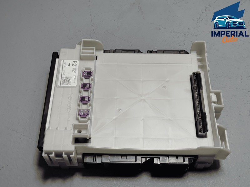 Toyota RAV4 Hybrid Fuse Relay Junction Block Body Control Module BCM OEM 2019-25