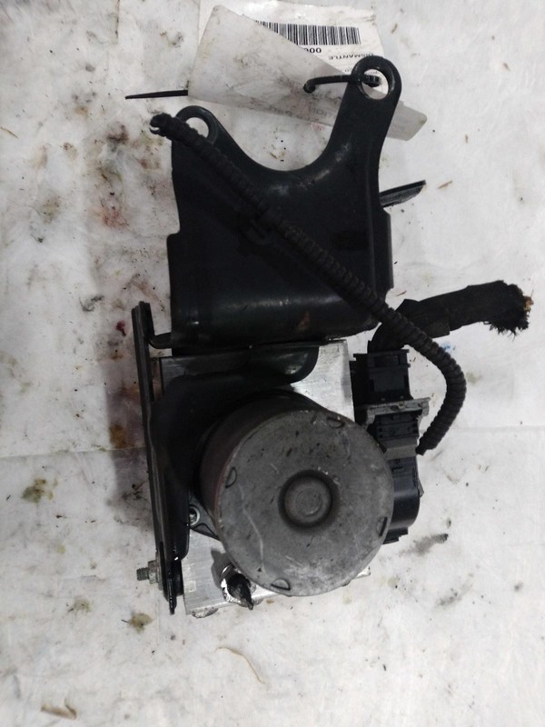 Used ABS Pump and Motor Assembly fits: 2020 Ford Expedition assembly w/o adaptiv