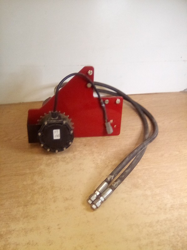 Case IH 1250 Hydraulic Drive Motor 5851-001 & Encoder Sensor 87495545 W/ 2...