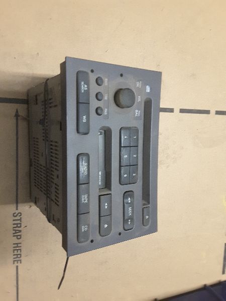 99 00 01 02 03 04 05 SAAB 9-5 AUDIO EQUIPMENT RECEIVER 150 WATT 7 SPEAKER 34645
