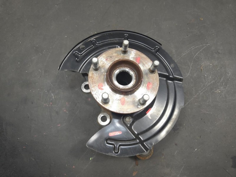 Rear Left Knuckle w/ Hub AWD 2025 Nissan Kicks 43019-7LA0A 2026