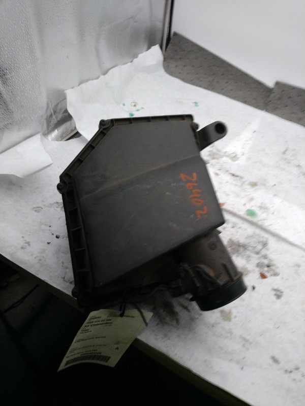 2019 VOLVO S90 Air Cleaner Assembly OEM Grey 2.0L 79k Miles NJ25-26402-671660