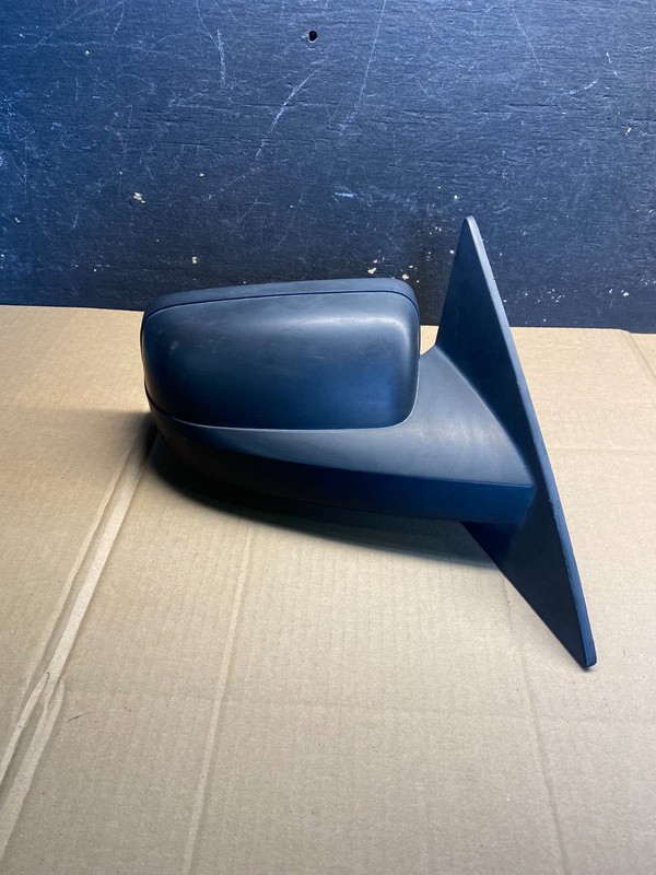 2005 to 2009 Ford Mustang Passenger Right Side View Mirror OEM AB0782 MS
