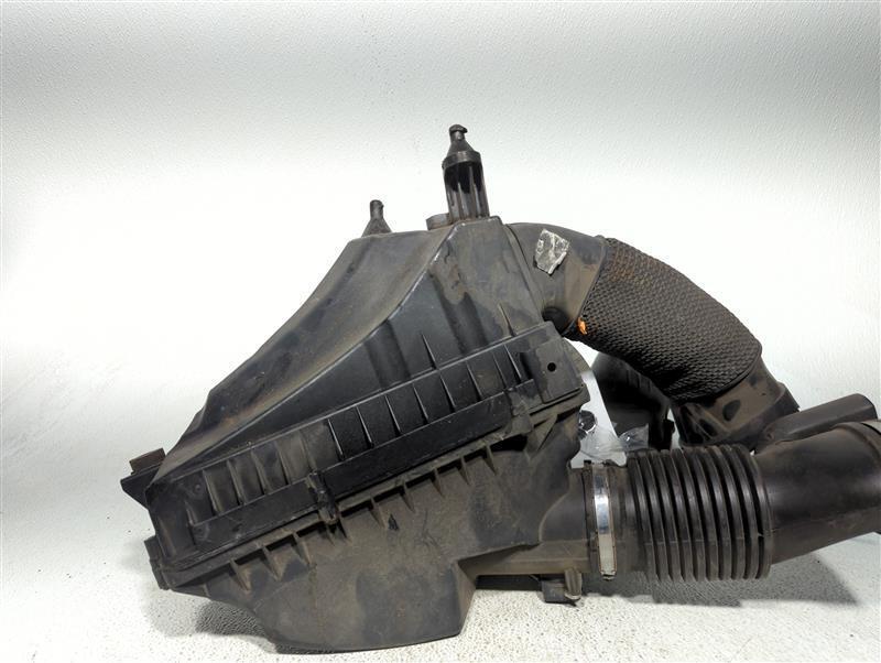2011 JAGUAR XF Air Cleaner Assembly Black Used 505116 133K Miles