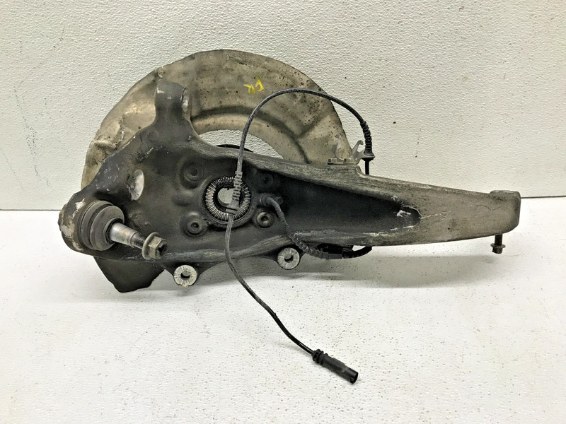 11-16 BMW 535i Right RH Passenger Front Spindle Knuckle Hub OEM