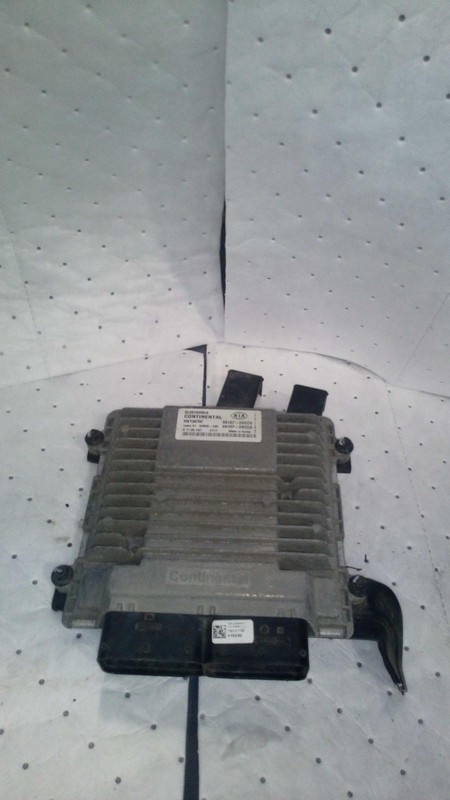 2014 KIA SPORTAGE Engine Control Module ECM OEM 391072GCC0 Used 102K Miles