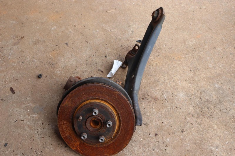 2015-2020 NISSAN ROGUE AWD FRONT LEFT SPINDLE KNUCKLE HUB W/ CONTROL ARM OEM