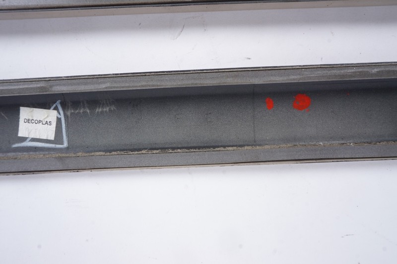 2012 - 2017 Fiat 500 Front Door Molding Left OEM
