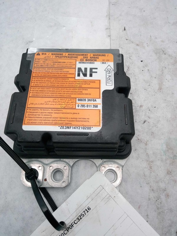 Used Air Bag Module fits: 2015 Nissan Leaf Air Bag center console Grade B