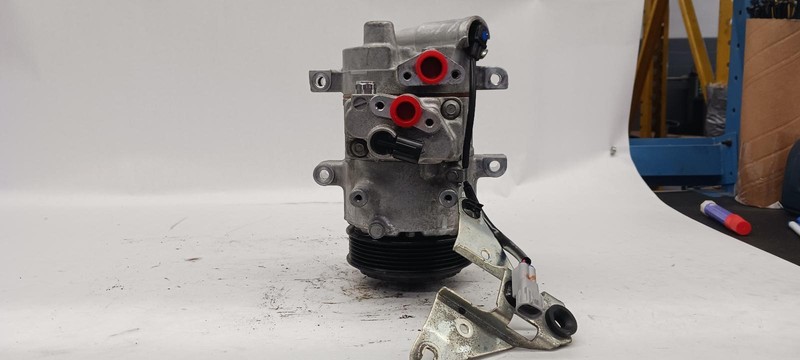20-'24 SUBARU LEGACY AC Compressor 2.4L 40k miles OEM 1 Year Wnty!
