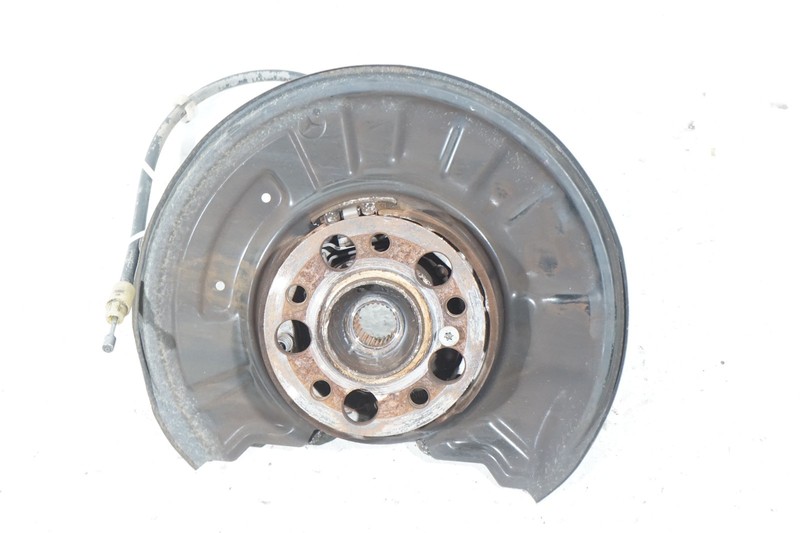 08-14 MERCEDES BENZ C300 RWD W204 REAR LEFT DRIVER SIDE HUB SPINDLE BEARING OEM