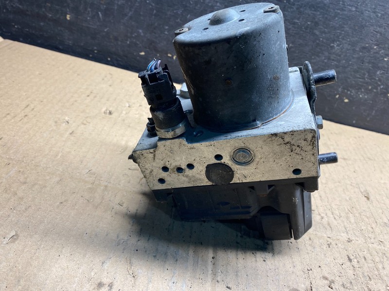 BMW ABS Anti-Lock Brake Pump Control OEM 34516753867 Module V2346 PS