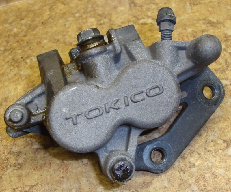 2006 Suzuki Katana GSX600F GSX 600 GSX600 F Right Front Disk Brake Caliper 06